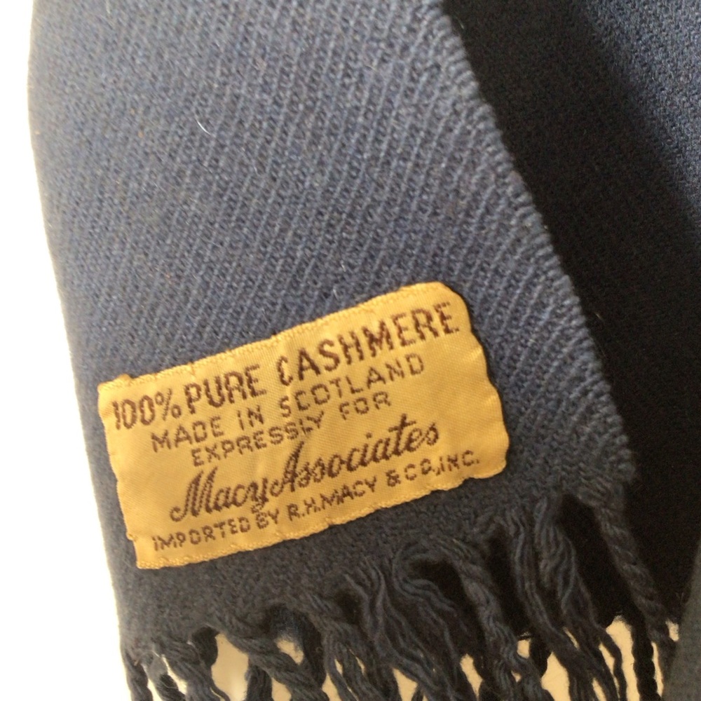 Elegant Blue Scarf cashmere women blue Scotland - Picture 5 of 6